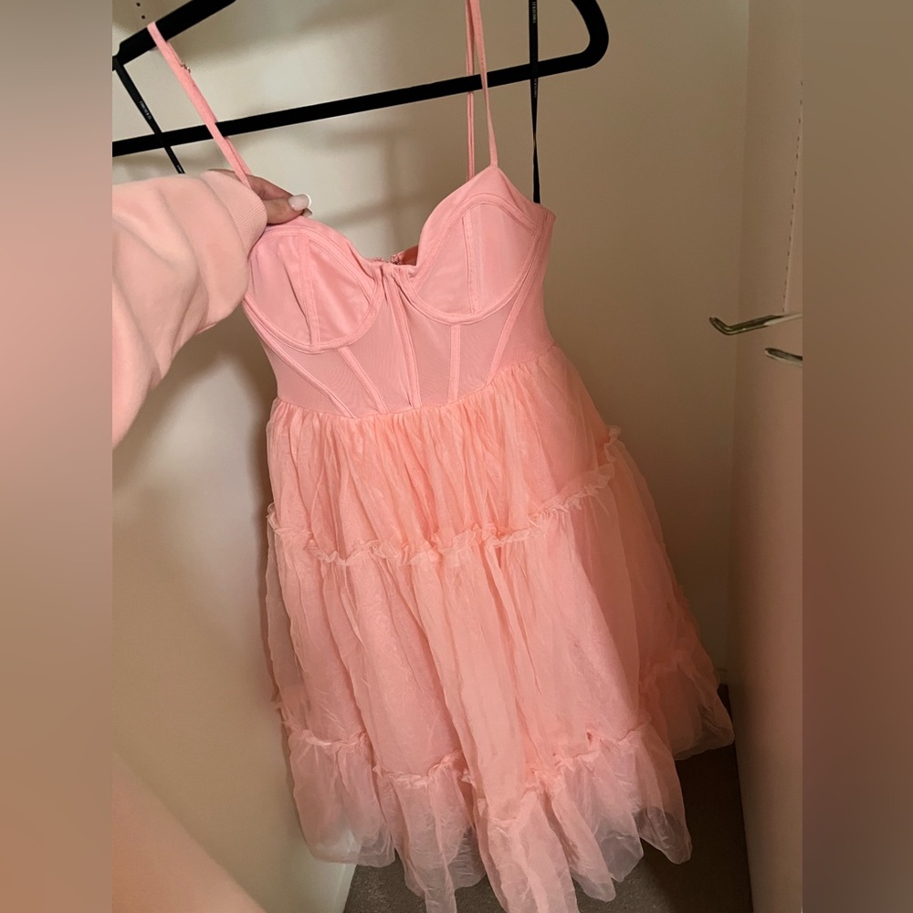 forever 21 puffy pink princess dress. size small and true to size.